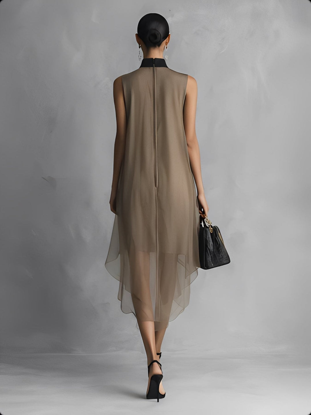 Robe midi asymétrique sans manches en maille à col montant pour femme