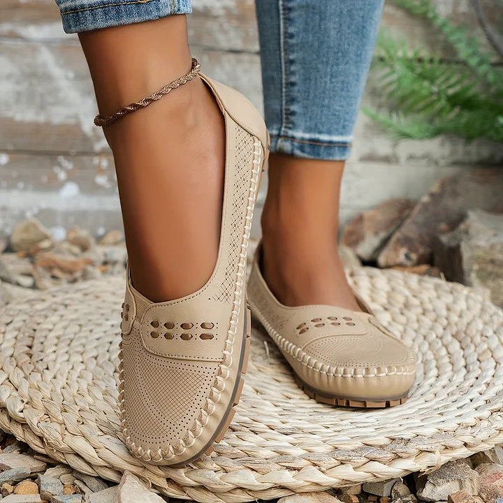 Women's Leather Loafers Flat Comfort Slip On Walking Shoes