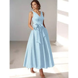 Robe de cocktail midi trapèze plissée en satin à col V pour femme