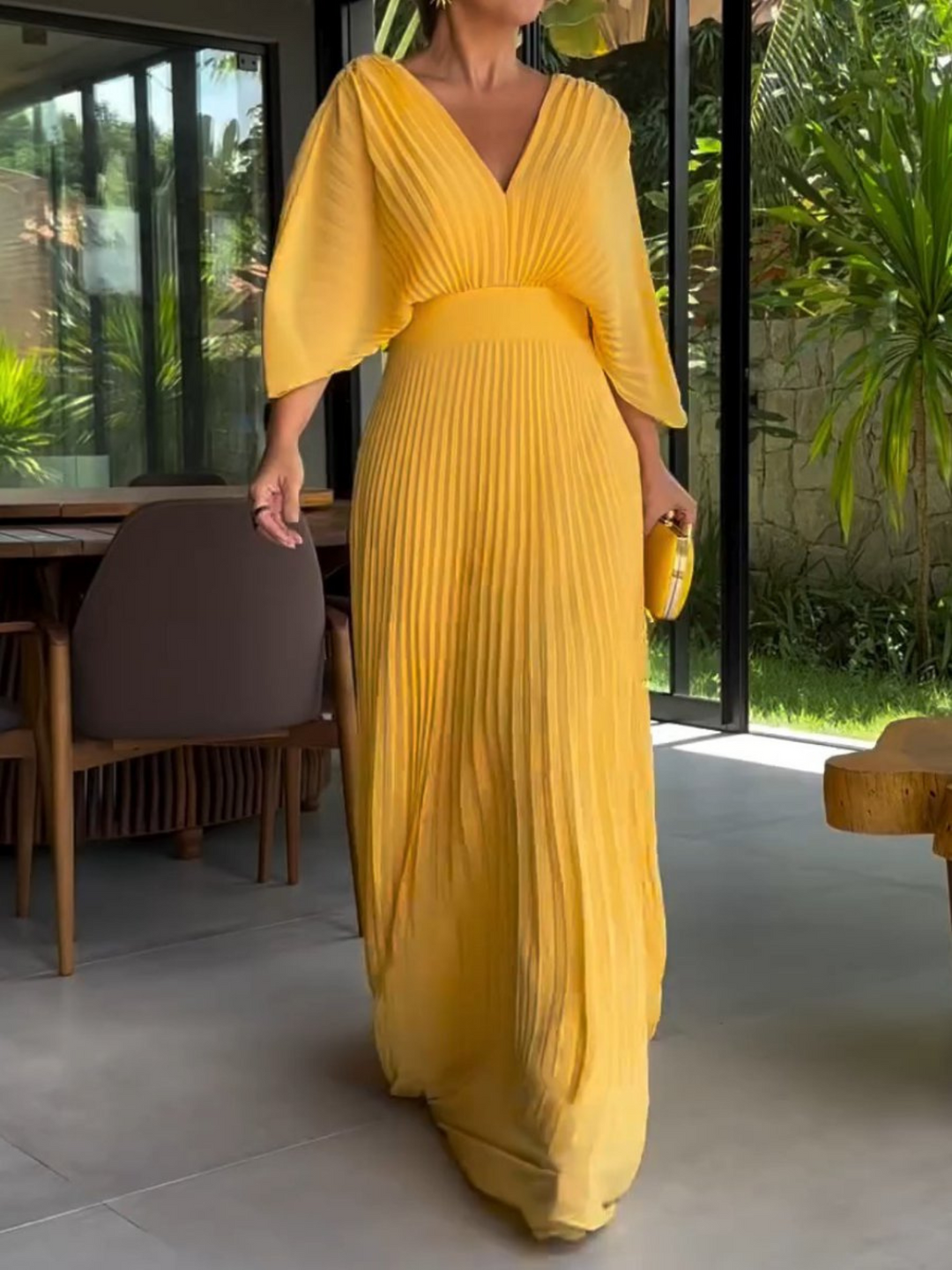 Women’s Pleated V-Neck Linen-Blend Maxi Dress