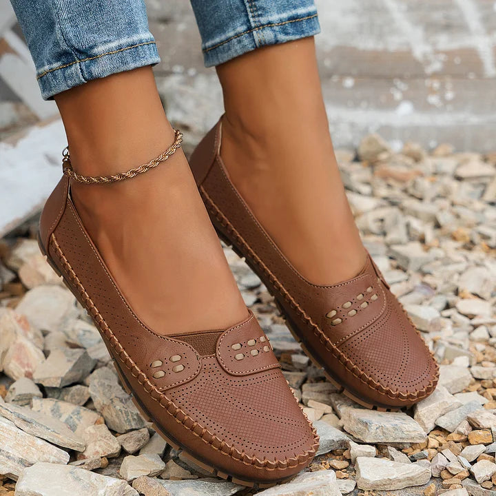 Women's Leather Loafers Flat Comfort Slip On Walking Shoes