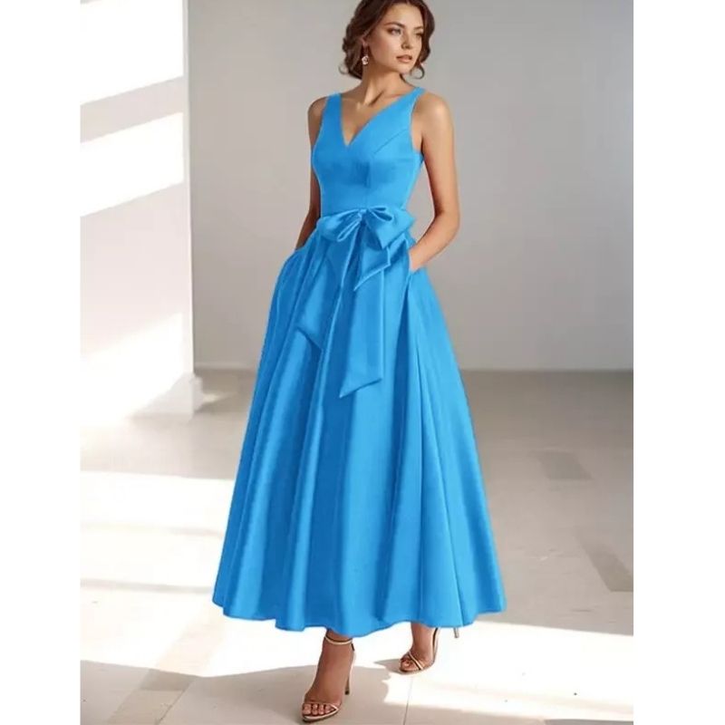 Robe de cocktail midi trapèze plissée en satin à col V pour femme