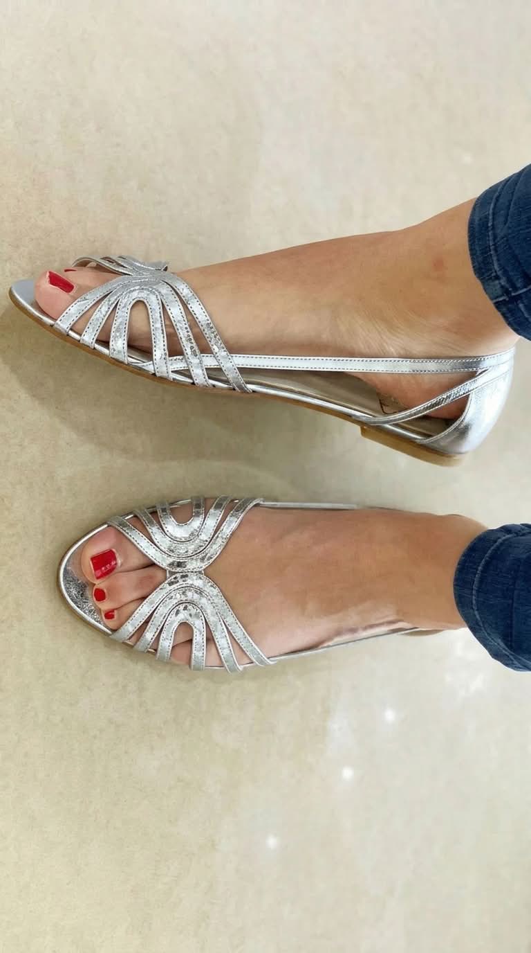 Women's Strappy Peep Toe Flat Sandals