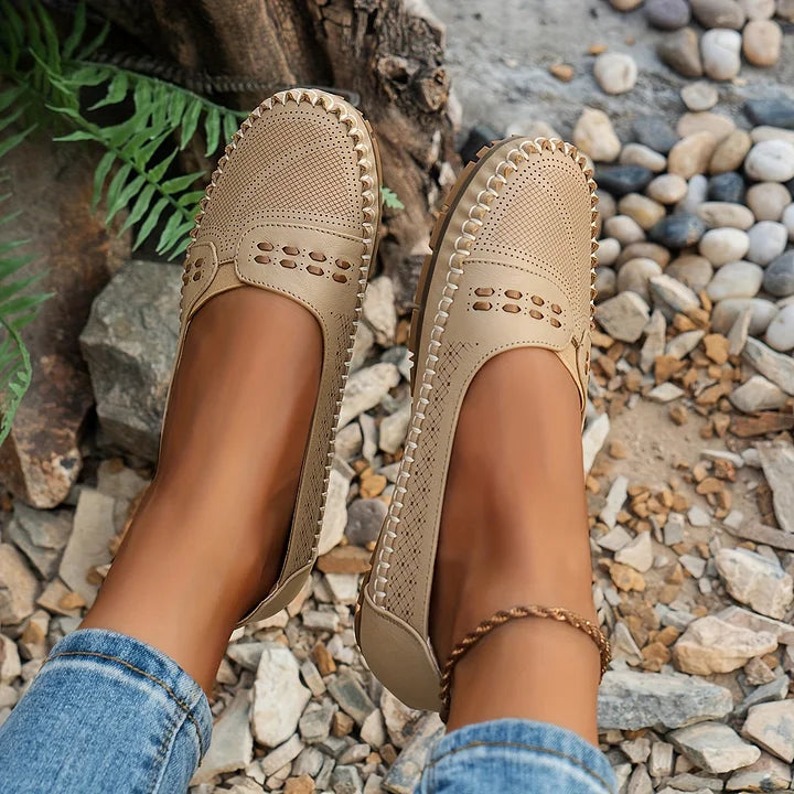 Women's Leather Loafers Flat Comfort Slip On Walking Shoes