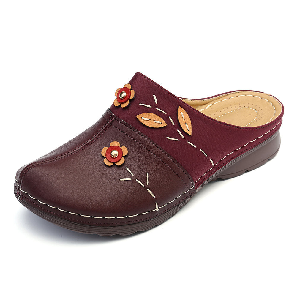 Women’s Leather Floral Print Slip-On Closed Toe Clogs