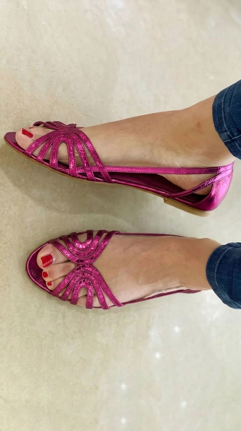 Women's Strappy Peep Toe Flat Sandals