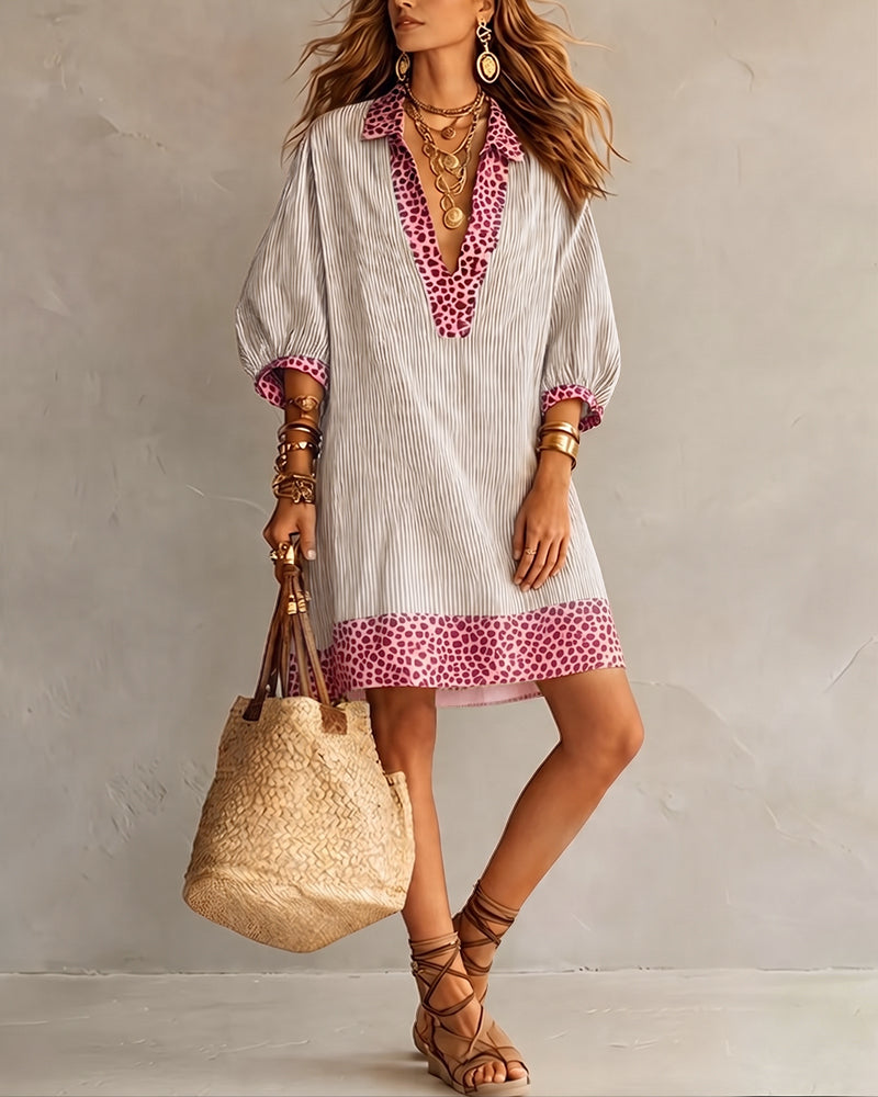 Γυναικείο λινό μίνι φόρεμα-τουακ boho με λαιμόκοψη V σε ίσια γραμμή