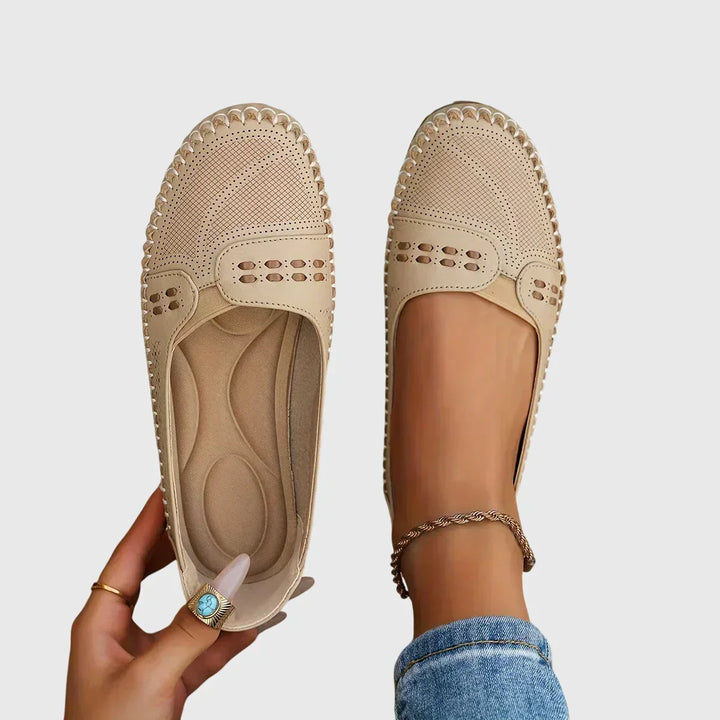Women's Leather Flats Casual Walking Shoes