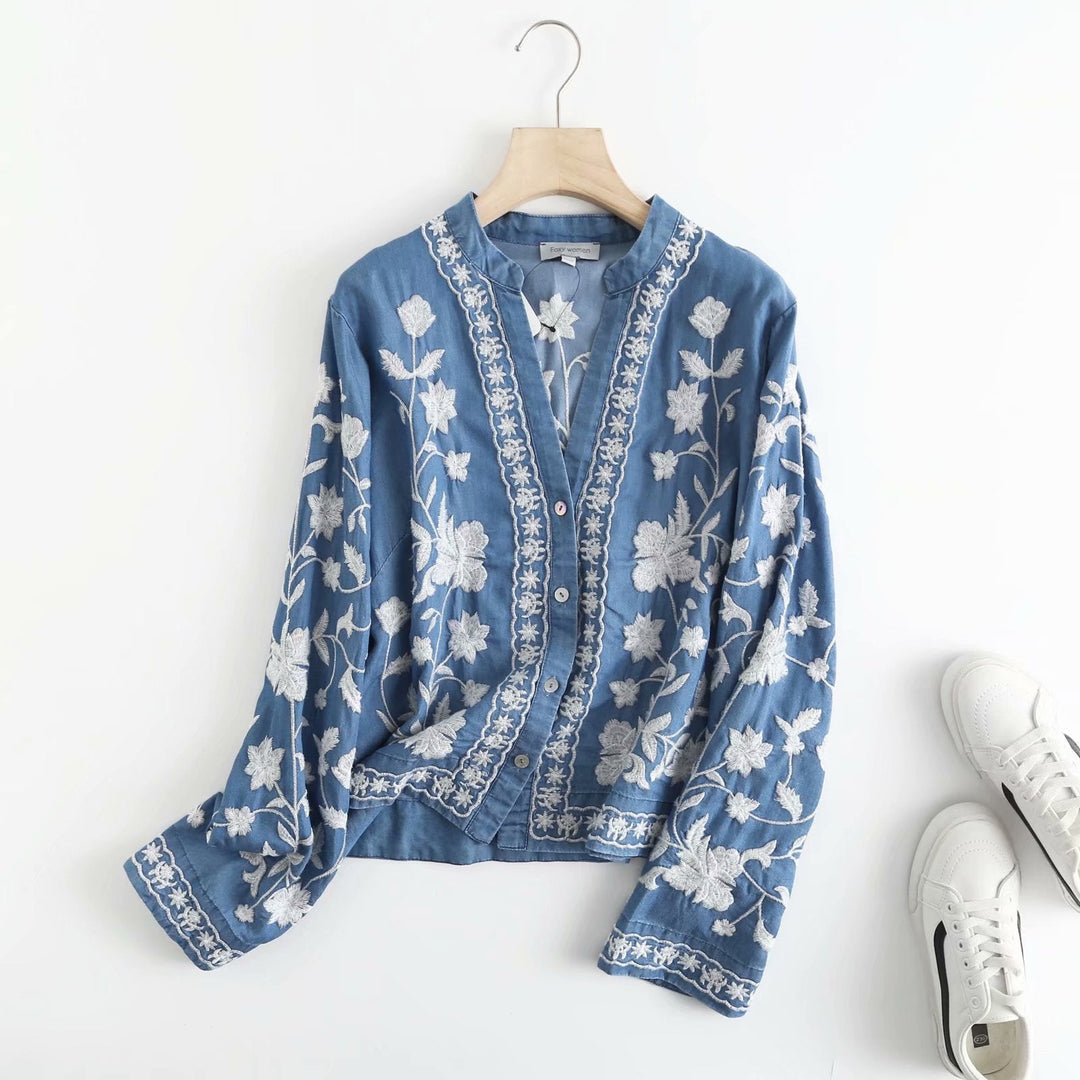 Veste cardigan pour femme en mélange de denim, ornée de broderies florales