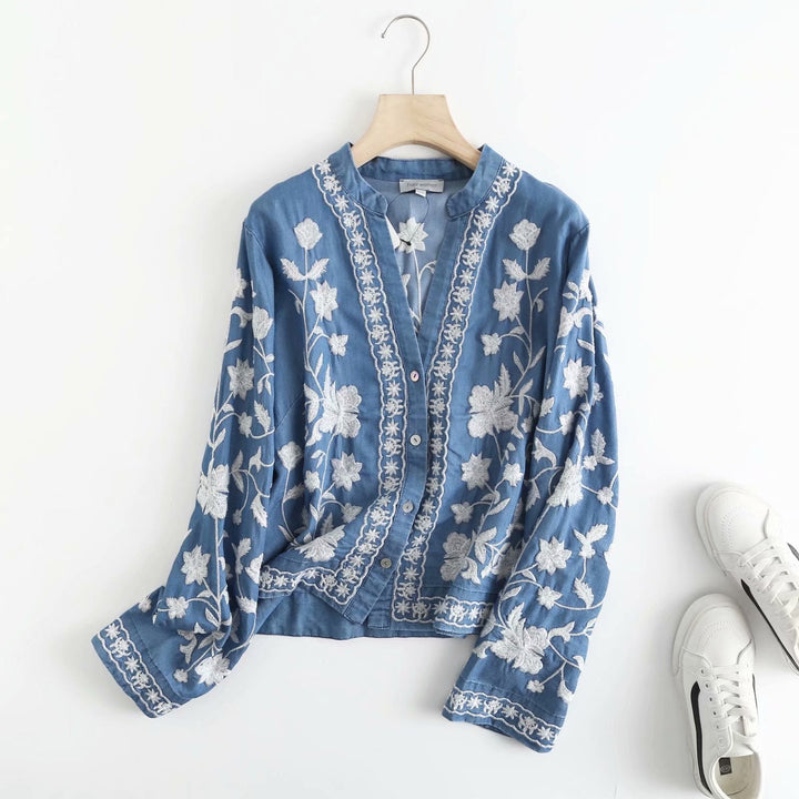 Veste cardigan pour femme en mélange de denim, ornée de broderies florales