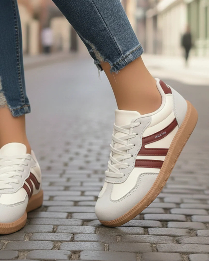 Women's Retro Leather Low-Top Lace-Up Sneakers