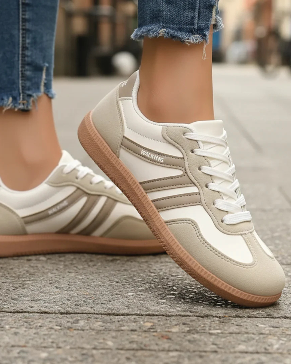 Women's Retro Leather Low-Top Lace-Up Sneakers