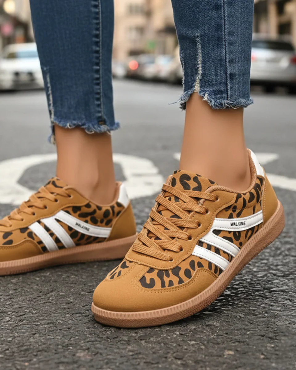 Women's Retro Leather Low-Top Lace-Up Sneakers