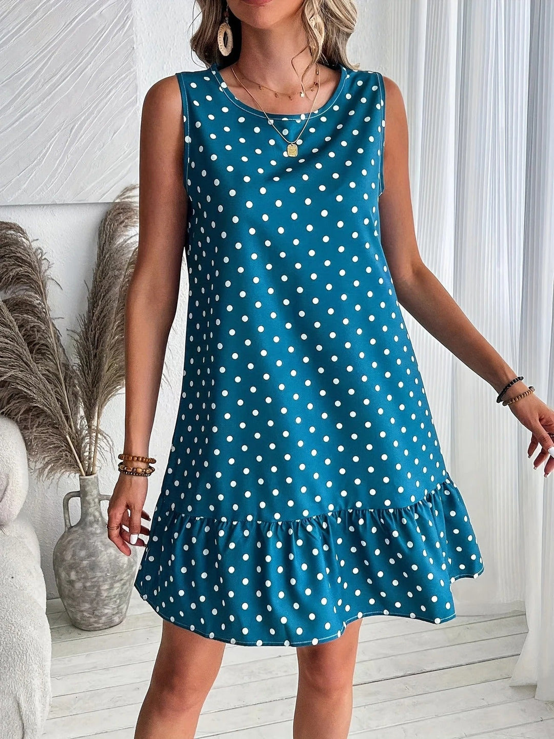 Robe droite sans manches en lin à pois pour femme avec ourlet à volants