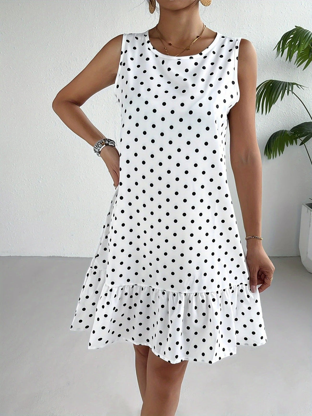 Robe droite sans manches en lin à pois pour femme avec ourlet à volants