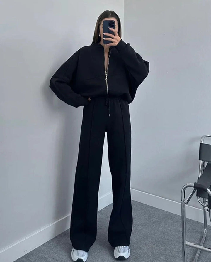 Ensemble deux pièces pour femme comprenant un blouson bomber entièrement zippé en mélange de rayonne et un pantalon à cordon de serrage