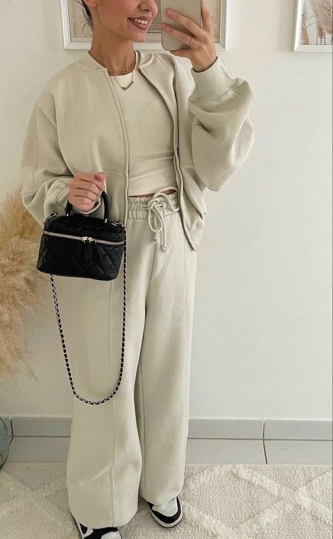 Ensemble deux pièces pour femme comprenant un blouson bomber entièrement zippé en mélange de rayonne et un pantalon à cordon de serrage