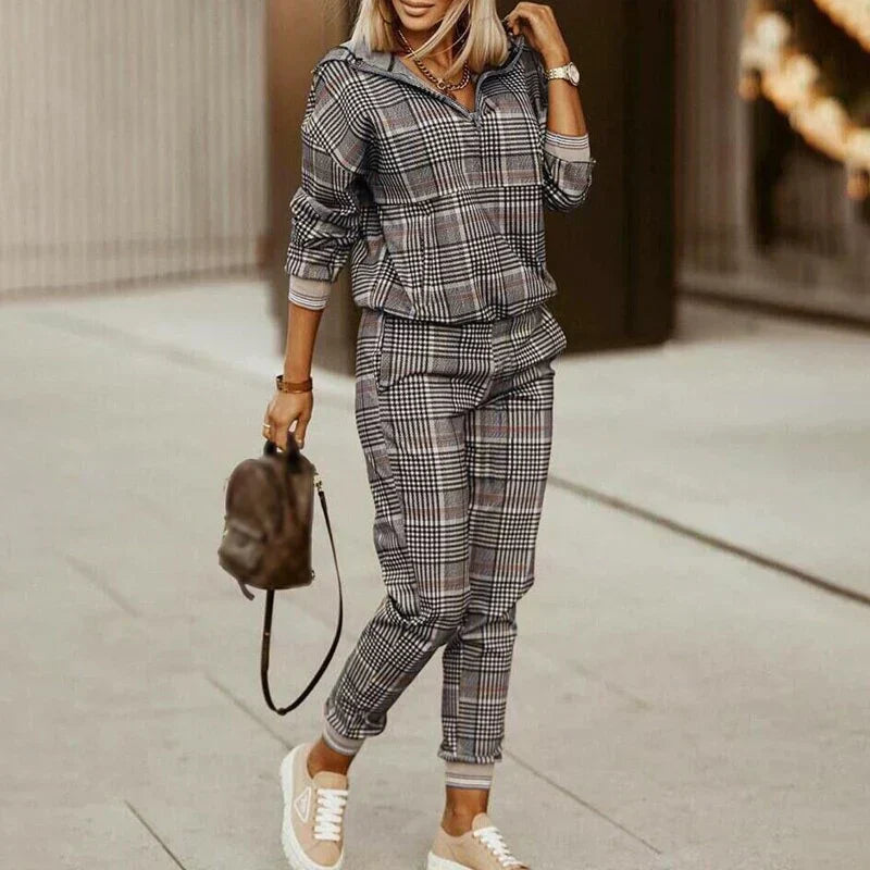 Women's Knit Blend Hoodie And Joggers Two Piece Tracksuit Set