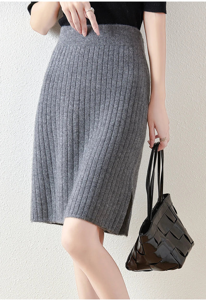 Γυναικεία πλεκτή μίντι φούστα σε γραμμή Α