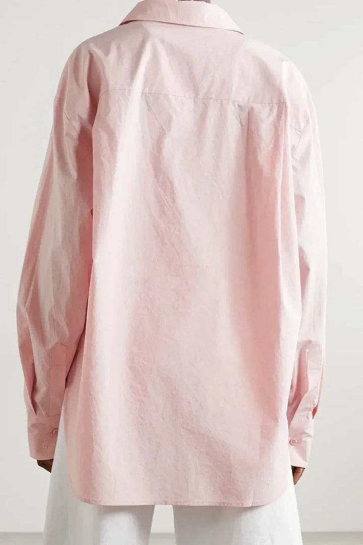 Ensemble trois pièces coordonné composé d'une chemise en lin pour femme, d'un haut et d'un short