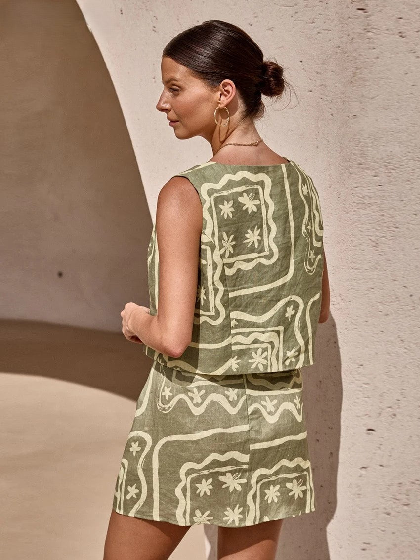 Ensemble coordonné pour femme avec jupe et haut en lin