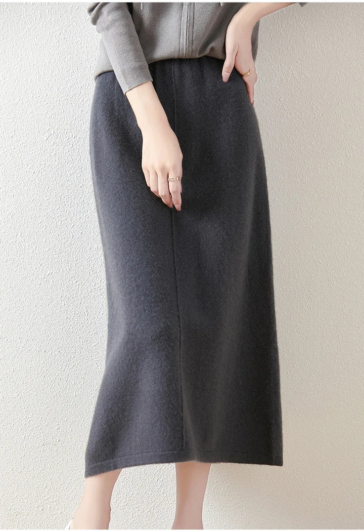 Women's Wool Knit Midi Skirt