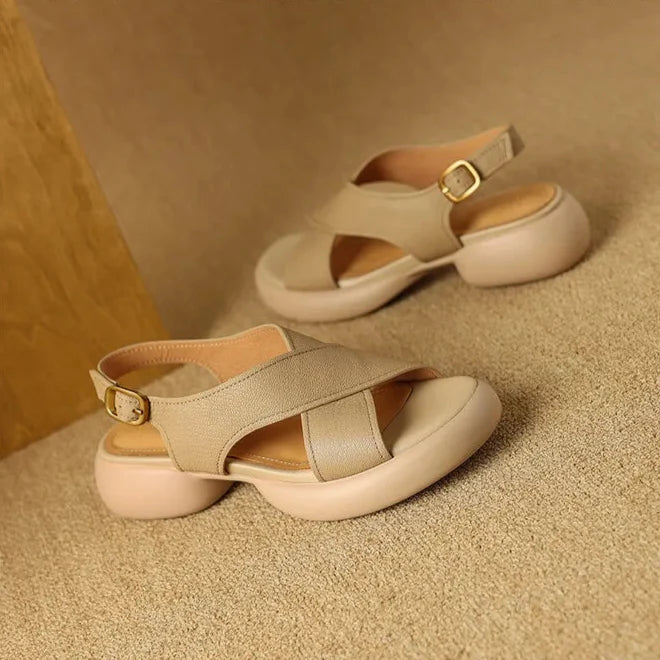 Sandales plates à brides en cuir pour femmes