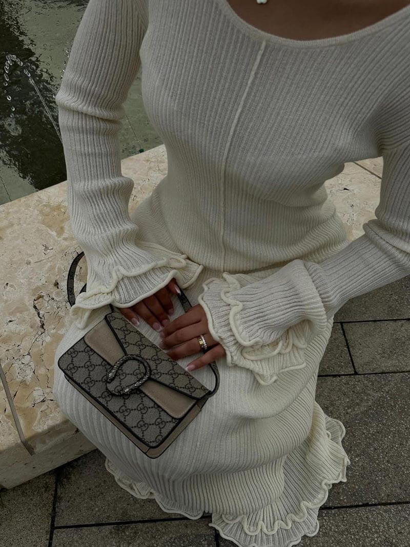 Women Long Flare Sleeve Knit Maxi Dress