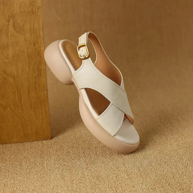 Sandales plates à brides en cuir pour femmes