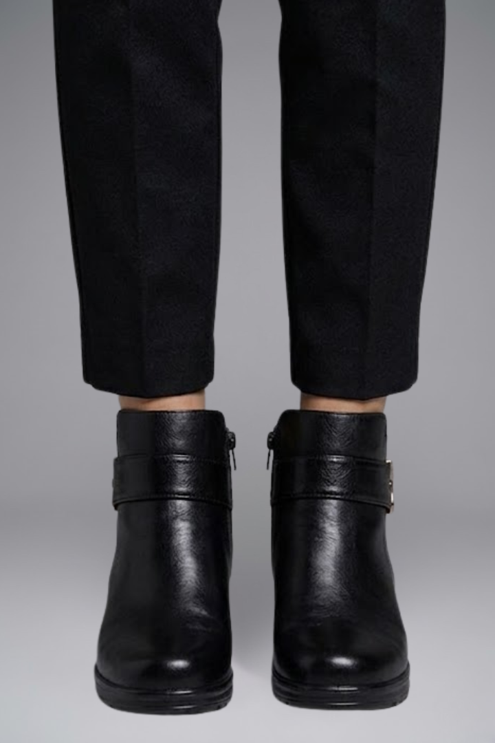 Bottes basses à talon compensé pour femmes en cuir, doublées de fourrure chaude, avec boucle, montant à la cheville