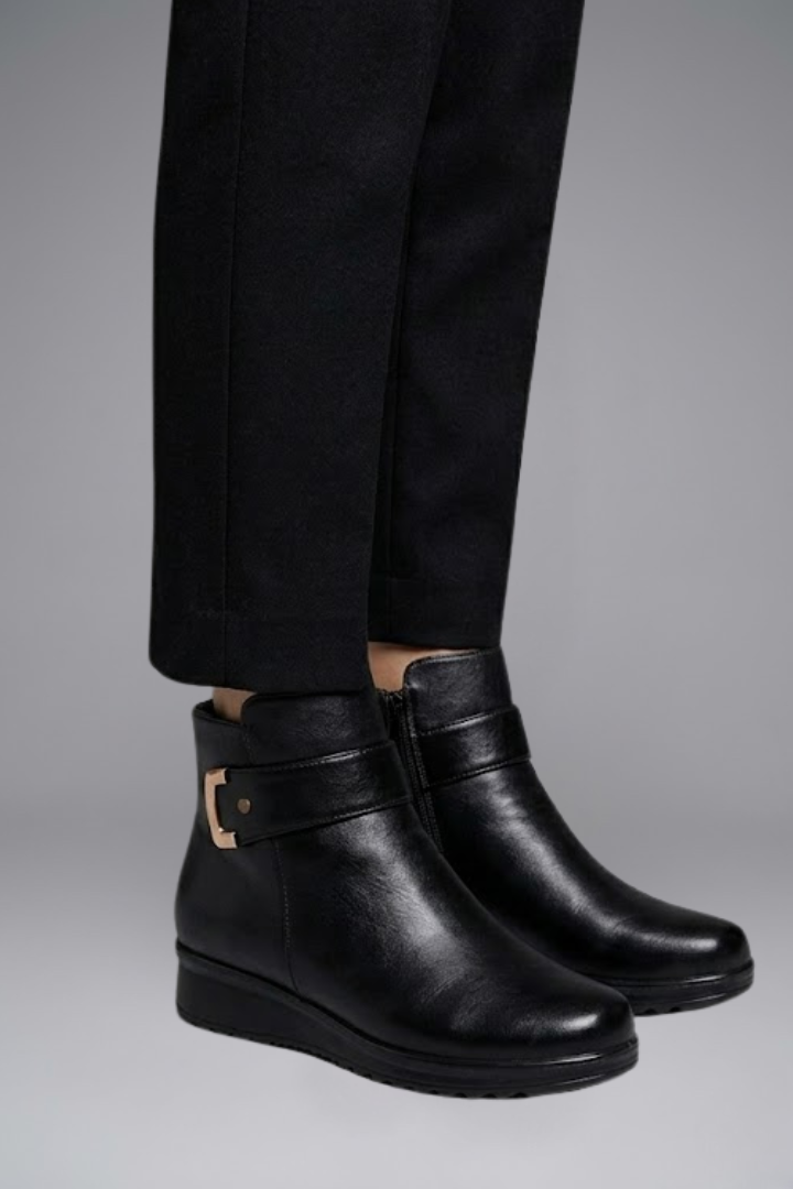 Bottes basses à talon compensé pour femmes en cuir, doublées de fourrure chaude, avec boucle, montant à la cheville