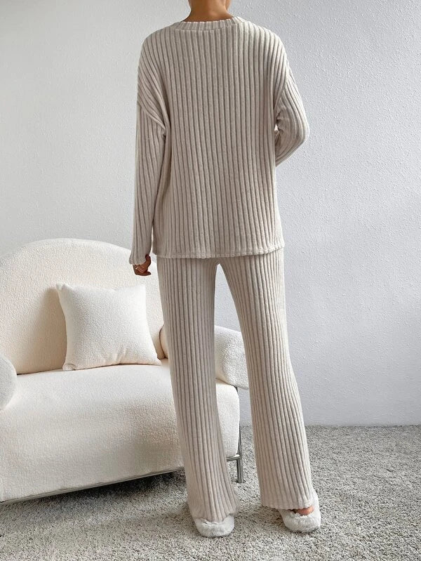 Women's Knit V-Neck Lounge Set Loungewear Co-ord Two-Piece Set
