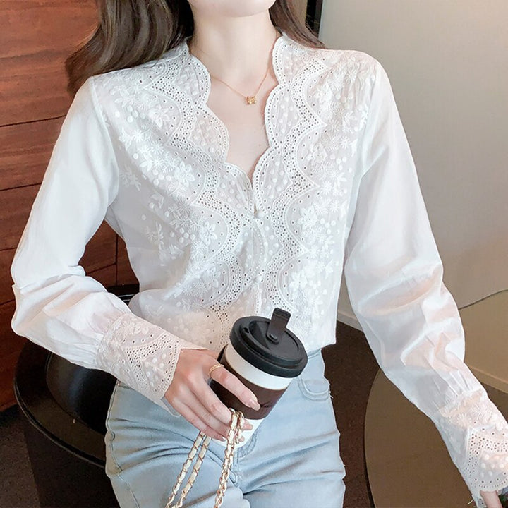 Blouse en lin brodée pour femme, à col en V et manches longues