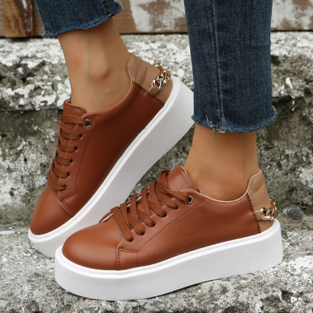 Γυναικεία δερμάτινα casual sneakers με πλατφόρμα και ορθοπεδικό σχεδιασμό