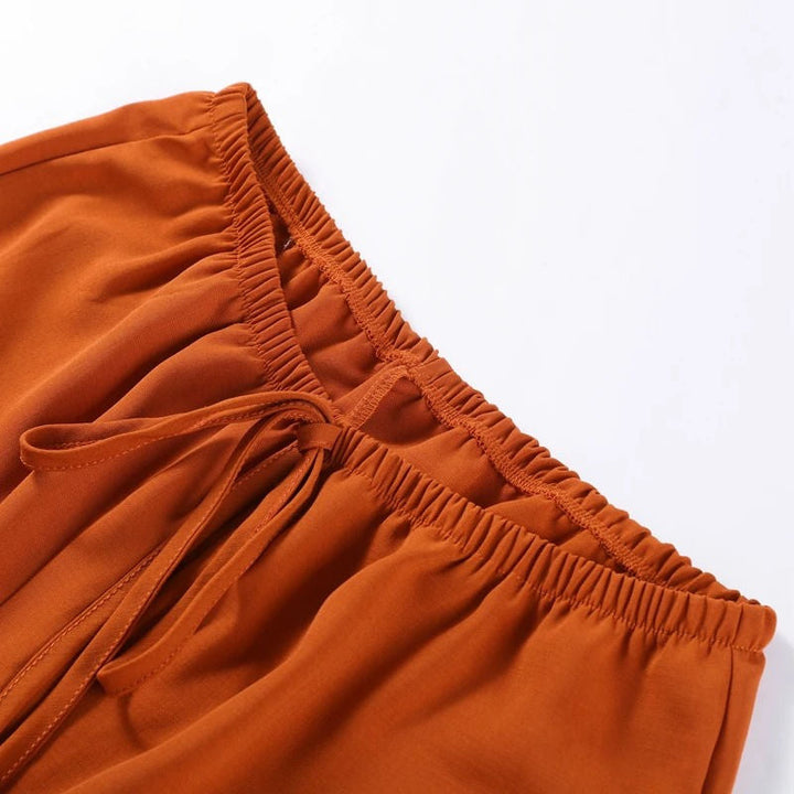 Ensemble deux pièces pour femme composé d’une chemise en lin à manches longues et d’un pantalon