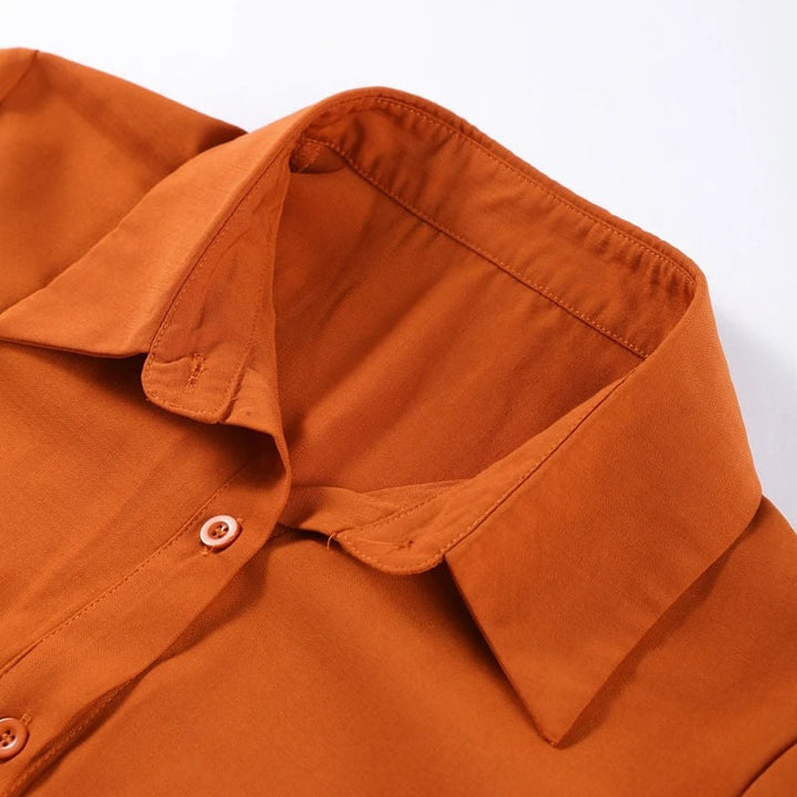 Ensemble deux pièces pour femme composé d’une chemise en lin à manches longues et d’un pantalon