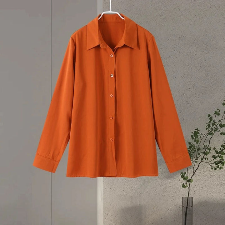 Ensemble deux pièces pour femme composé d’une chemise en lin à manches longues et d’un pantalon