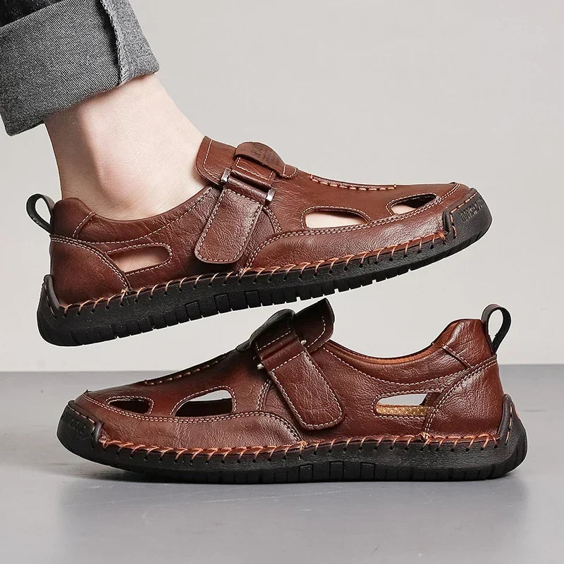 Pánské kožené casual sandály typu fisherman s uzavřenou špičkou