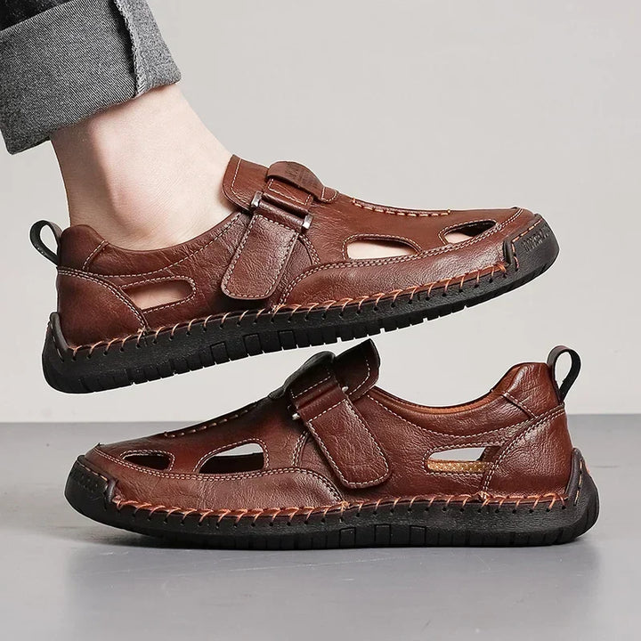Pánské kožené casual sandály typu fisherman s uzavřenou špičkou