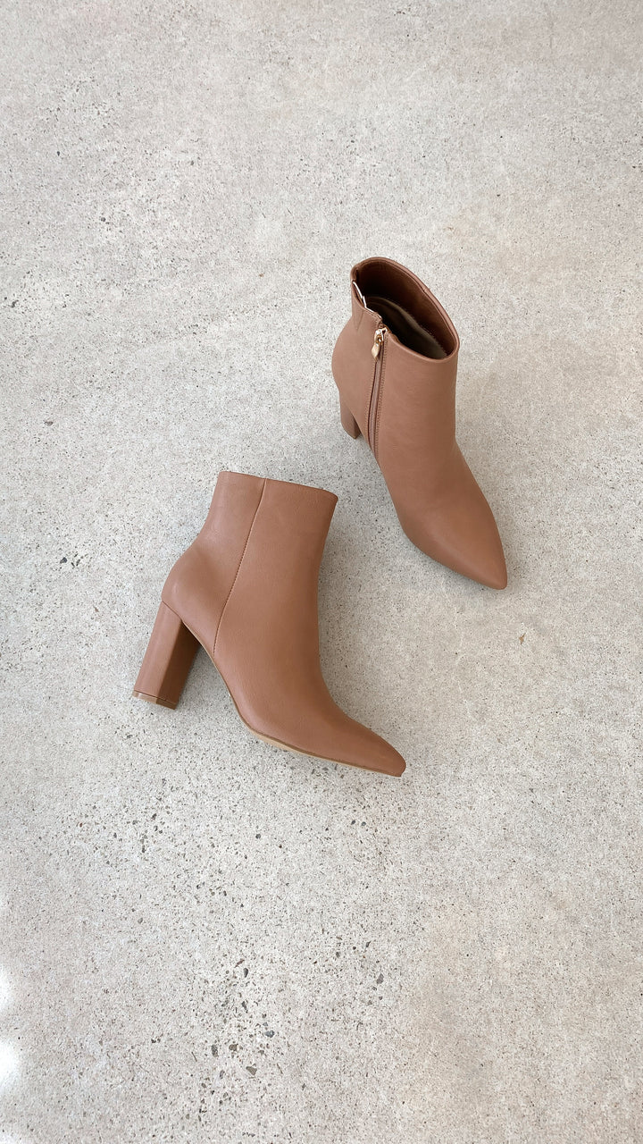 Women's Leather Ankle Boots Pointed Toe Block Heel Footwear