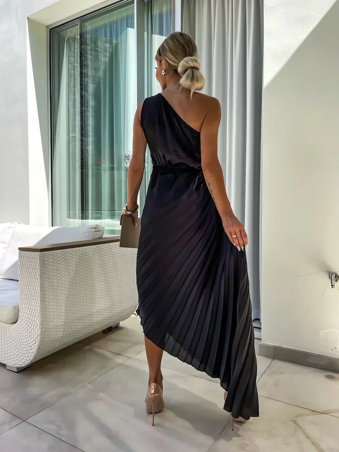 Women's Pleated Satin One Shoulder Maxi Dress