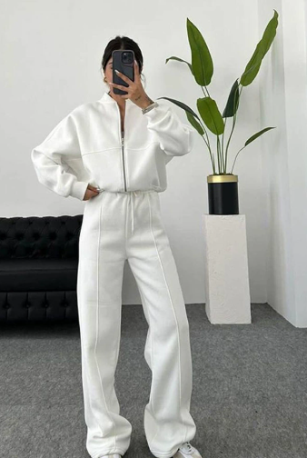 Ensemble deux pièces pour femme comprenant un blouson bomber entièrement zippé en mélange de rayonne et un pantalon à cordon de serrage