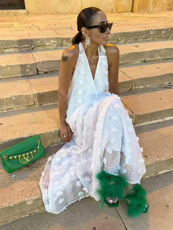 Women’s Floral Linen-Blend Halter-Neck Maxi Dress
