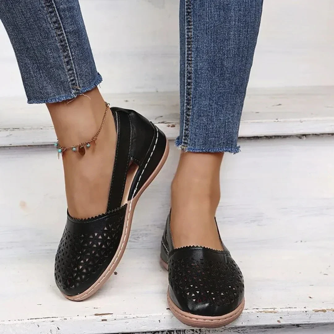 Women’s Leather Hollow-Out Flat Loafers