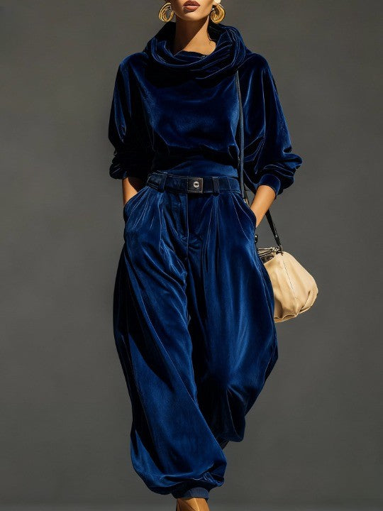 Ensemble pour femme composé d’un haut en velours à col bénitier et manches longues et d’un pantalon