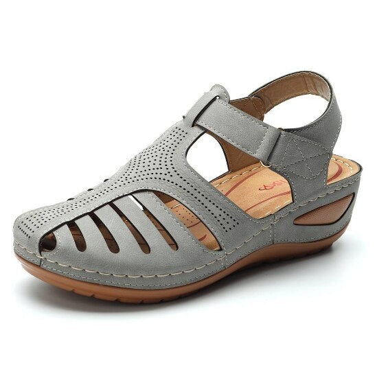 Sandales compensées orthopédiques pour femme en cuir, bout fermé, ajourées