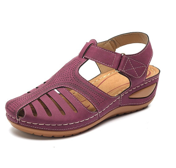 Sandales compensées orthopédiques pour femme en cuir, bout fermé, ajourées