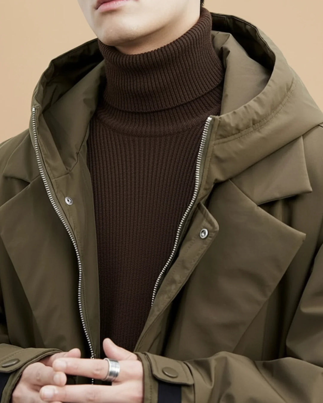 Parka longue pour homme en mélange de laine avec capuche et coupe trench
