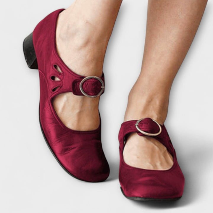 Leather Sandals Women's Elegant Comfort Cushioned Sole Summer Buckle Shoes