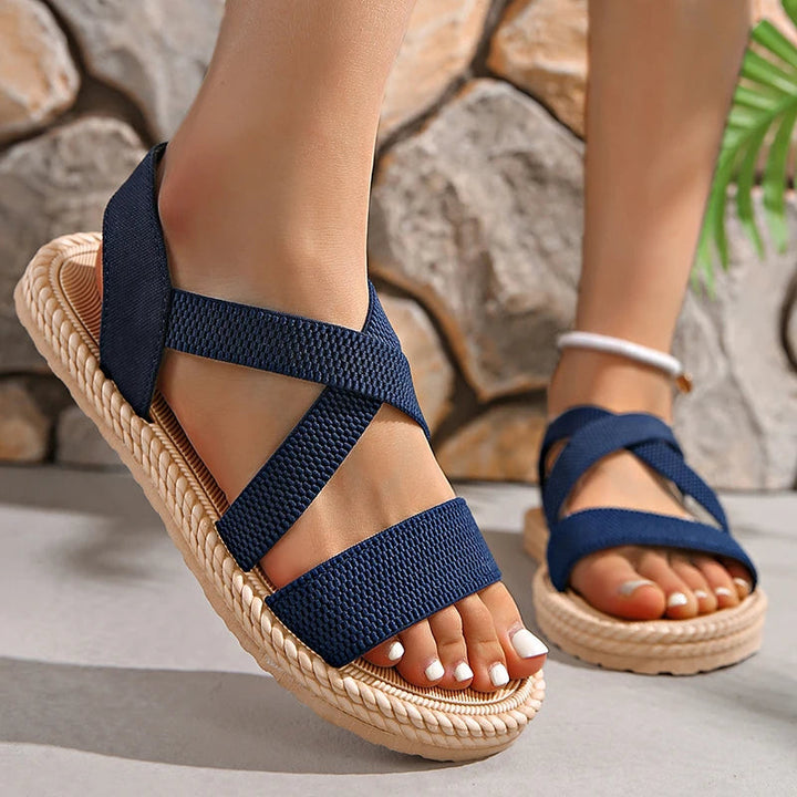 Sandales espadrilles plates à brides croisées en maille pour femme